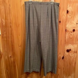 Small houndstooth trousers size 16 by East 5th